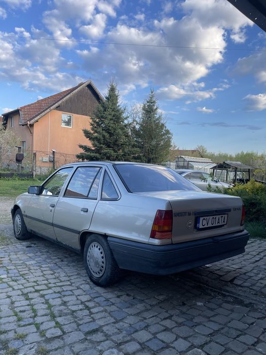 Opel Kadett E – 1.6i Benzină – 1988