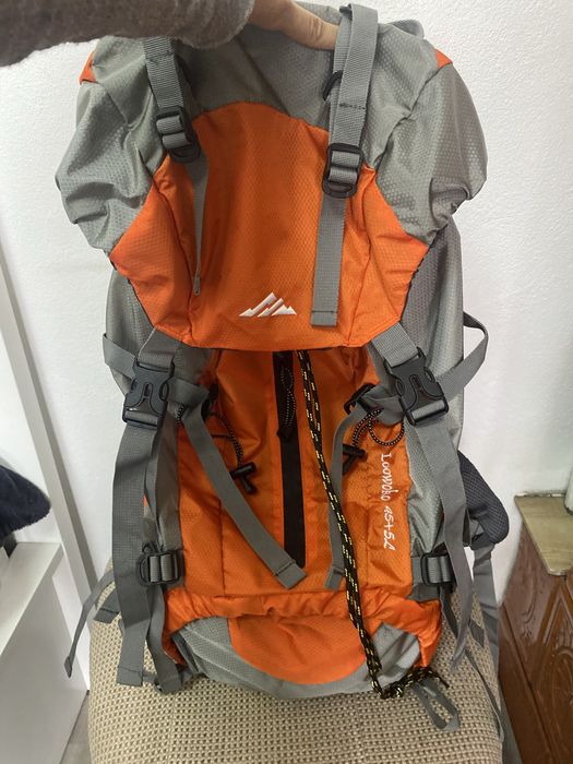 Rucsac drumetii/trekking -50 l, nou