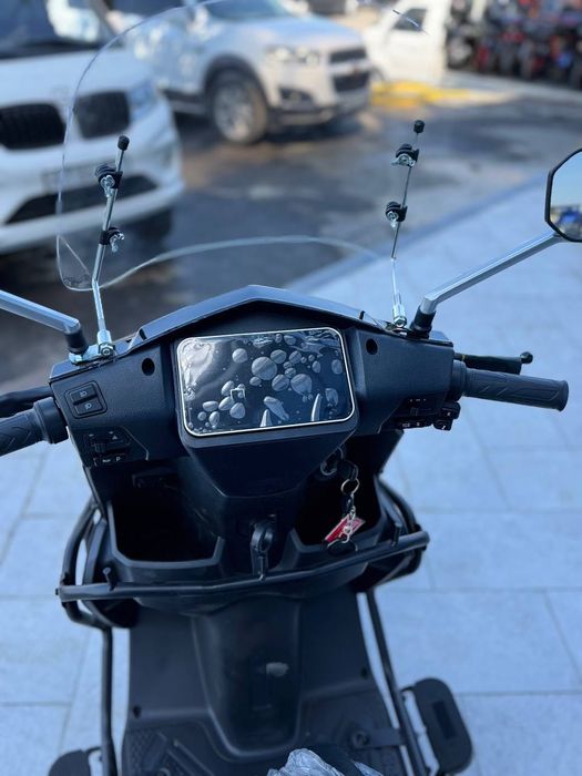 Elektron skuter 1500W, 70 km/soat, 100–120 km/zaryad