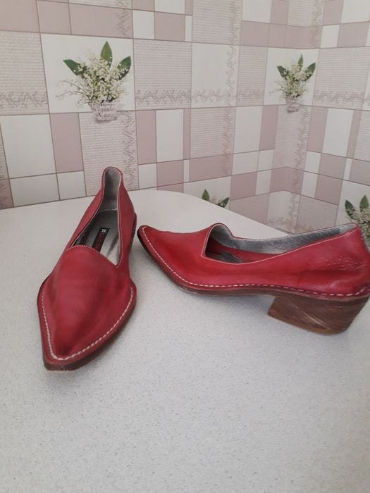 Продам кожаные туфли