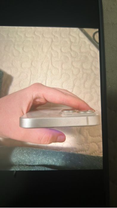 Vând iphone 14 normal