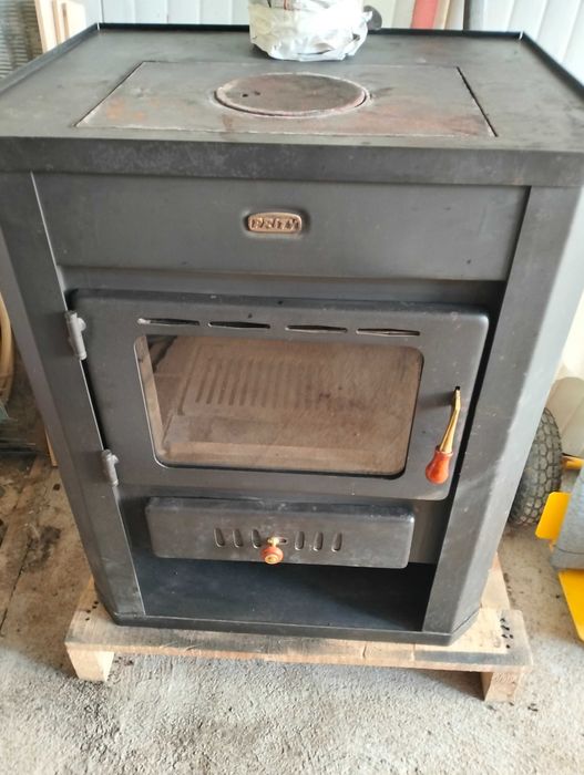 Камина на дърва с водна риза  13кв