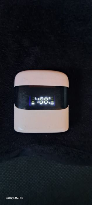 Căști roz wireless