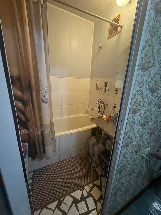 Продам 2 ком квартиру 2х6 Балкон Карасу 6 №М405