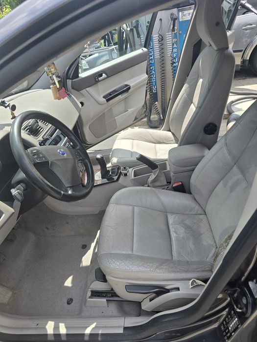 De vanzare Volvo v50 1.6