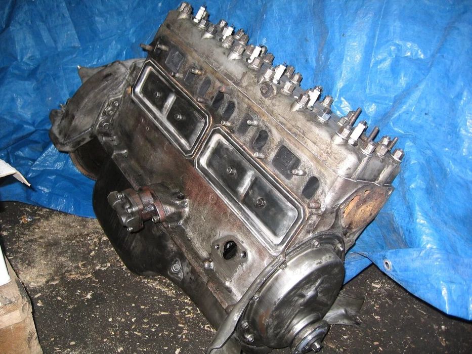 Продам двигатель газ 52 в хорошем состоянии