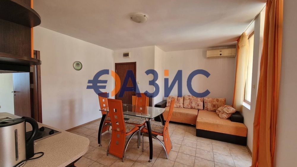 Продава се Тристаен апартамент в Свети Влас - 82 кв.м за 691 €/кв.м - Снимка #2