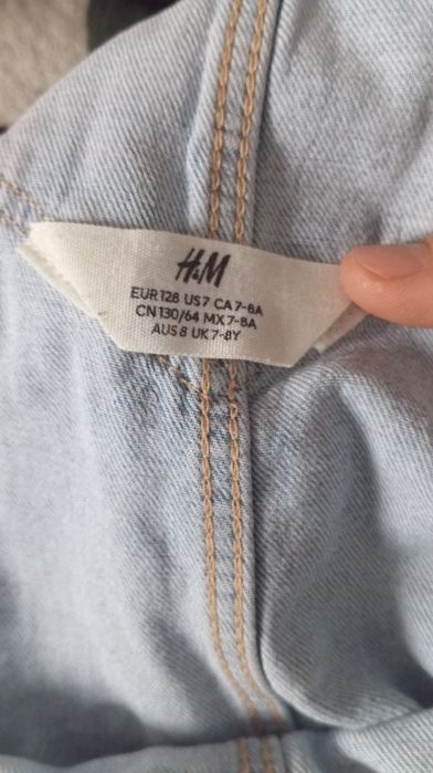 Джинсовый комбинезон H&M на 7-9 лет