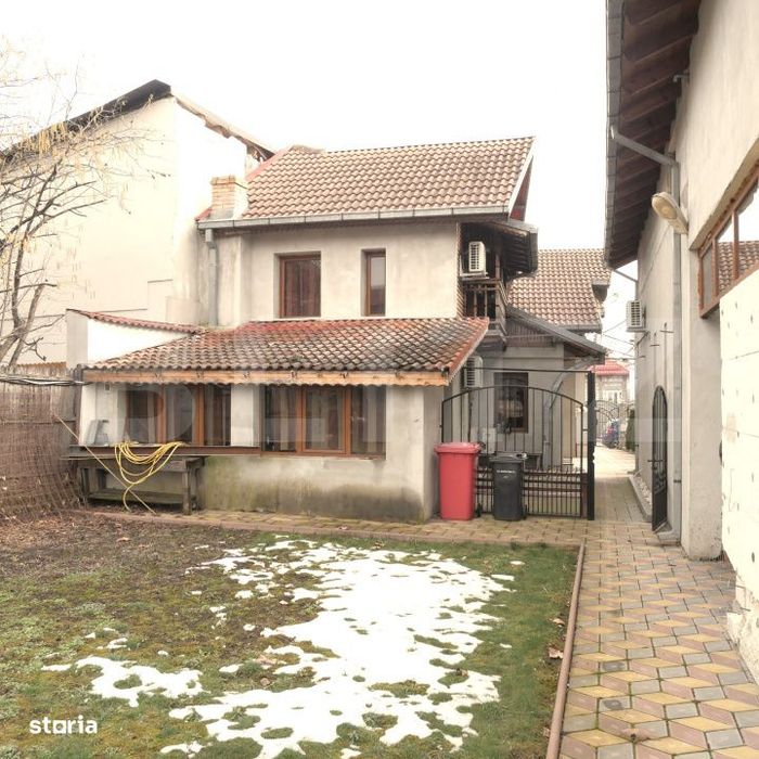 Casa de vanzare, 160 mp, zona Centrala