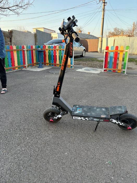 Trotineta kukirin g 2