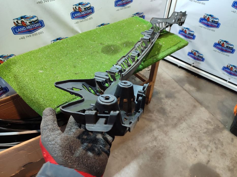 SUPORT BARA SPATE BMW 318I SPORT SERIA 3 LCI F30 1.5 BENZINA 2017 COD OEM 7256922 / 51127256922 / 2015-2019