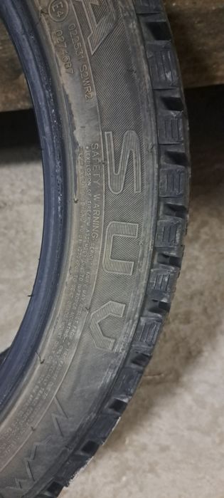 Шины зимние 245 45 r20