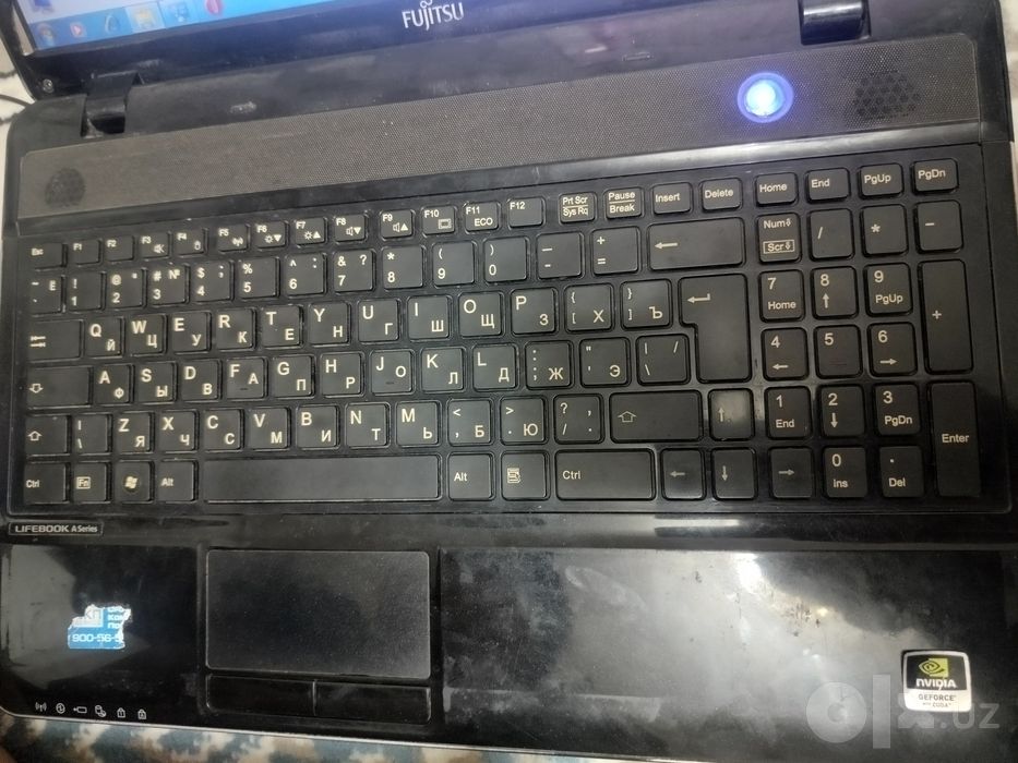 Noutbok Fujitsu windovs 7