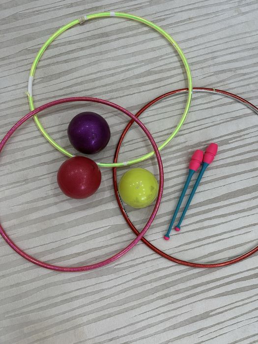 Предметы гимнастические