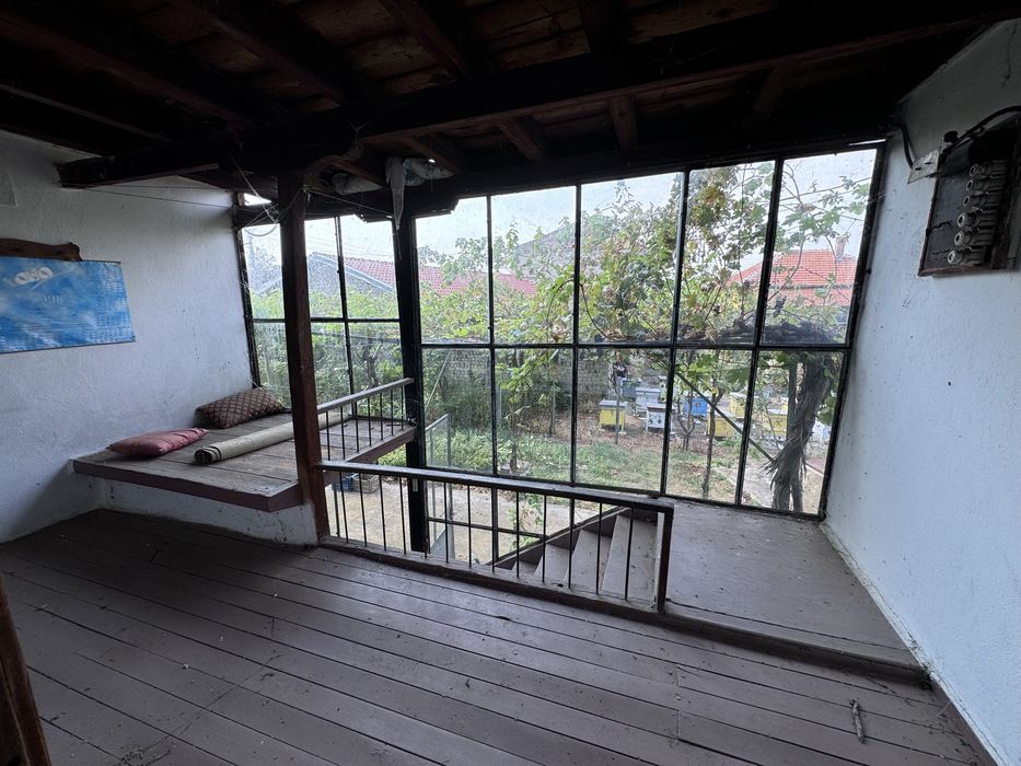 Двуетажна къща с село Черганово