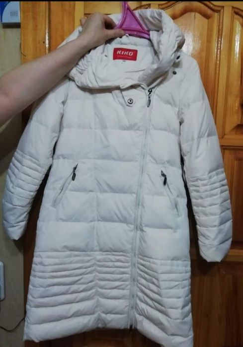 Продам пуховик для девочки.