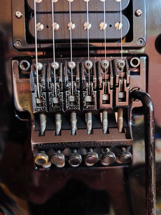 Ibanez RG570 с DiMarzio и куфар. Японска (FujiGen) електрическа китара