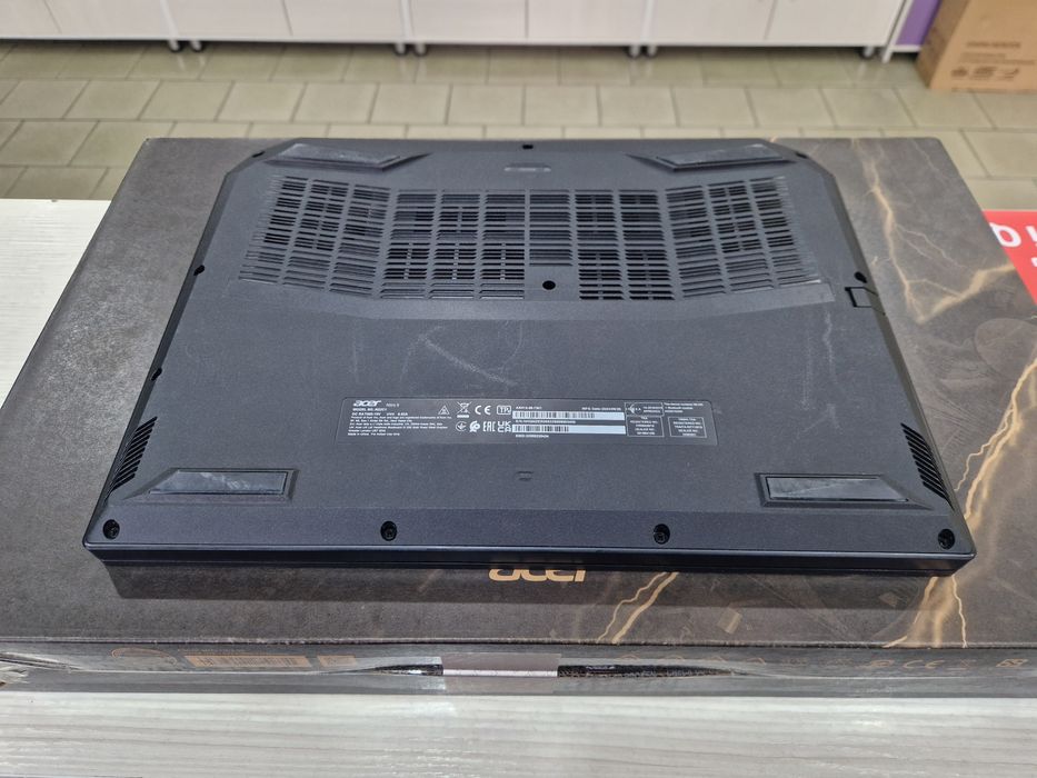 Acer Nitro 5 (Core i7-12 gen 14 ядерный, RTX 2050 4 gb)