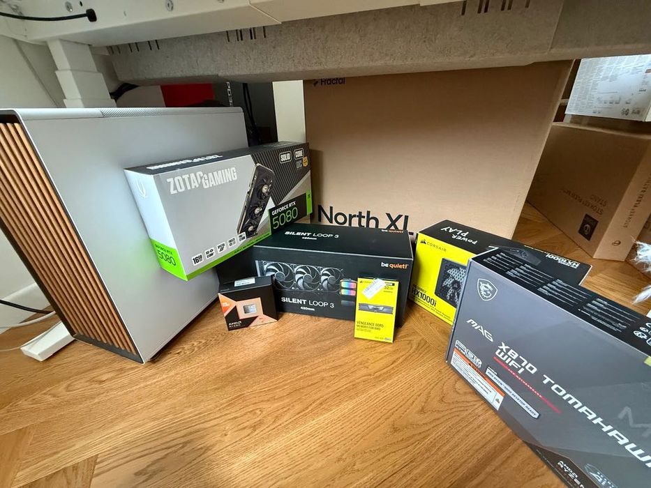 Sistem Complet Ryzen 7 9800X3D / RTX 5080 + Monitor OLED PG32UCDP