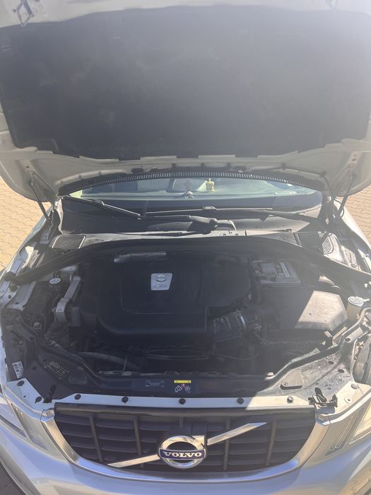 VOLVO XC60 2010 — imagine 3