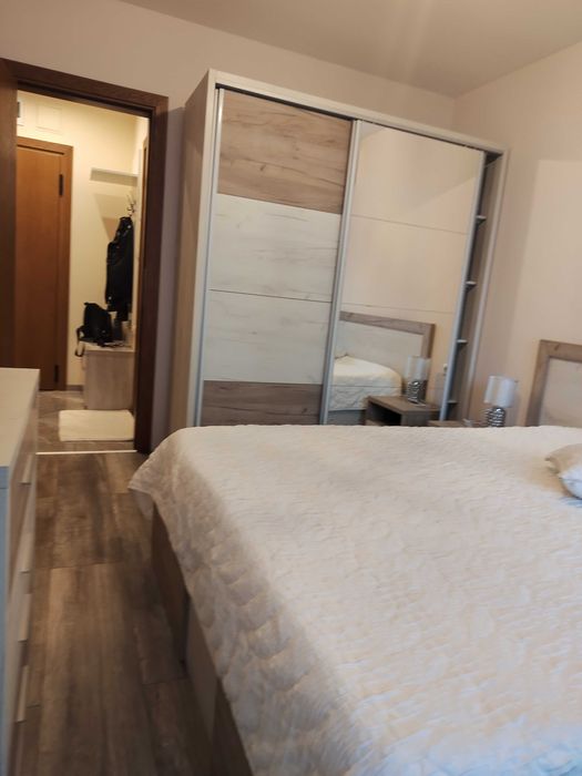 Нощувки .Луксико  е двустаен апартамент с гараж .До Гранд мол .