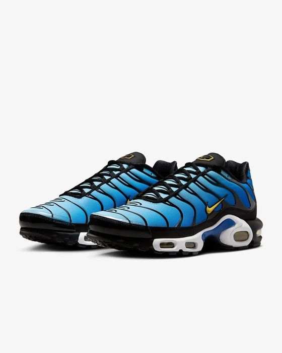 Nike Air Max Plus TN "Triple black" и други