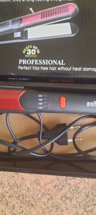 Продам утюжок Braun