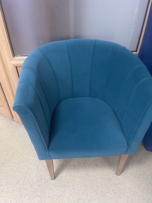 Кресло мягкое в идеальном состоянии