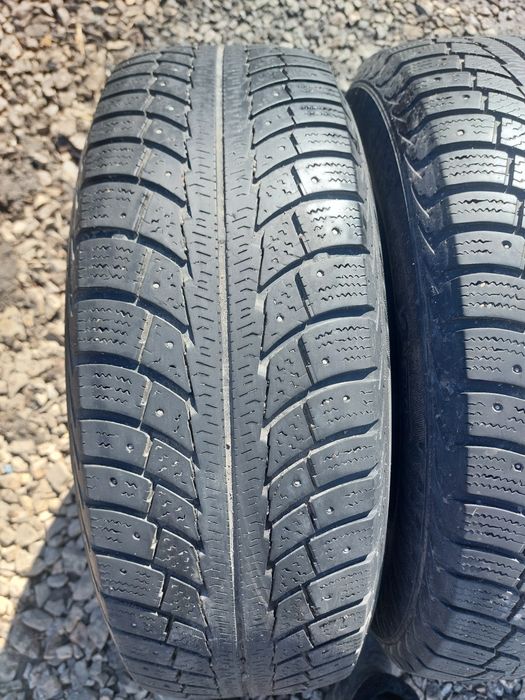 Продам Резину 215 70 Р16