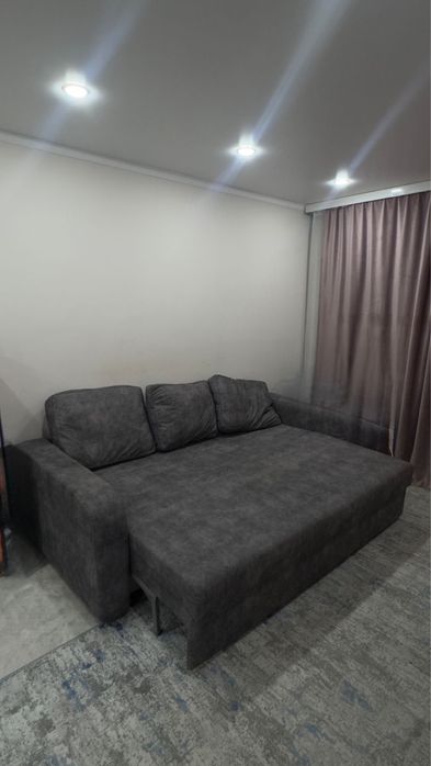 Срочно!!! Раскладной диван серый