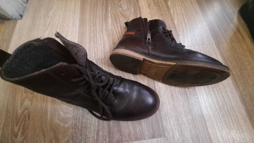 Ghete Zara, marimea 33, stare foarte buna