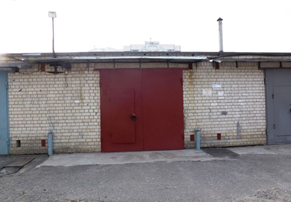 Продам гараж микрорайон Западный