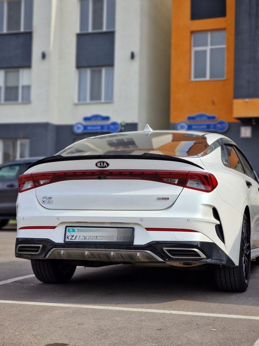 Автомобиль Kia k5 (DL3)