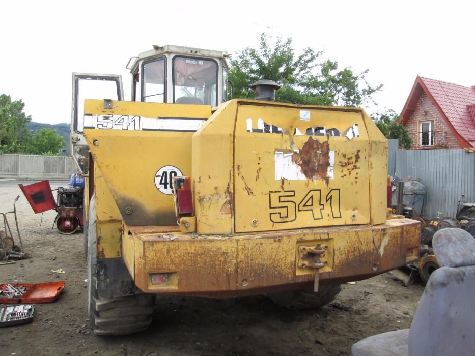 Piese de incarcator frontal Liebherr 541