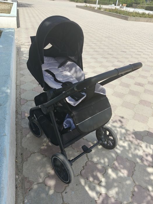 Коляска от New Lux 30000тг