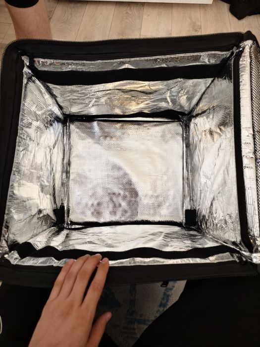 Продаеться ТЕРМОКОРОБ Wolt