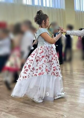 Продам бальное платье !