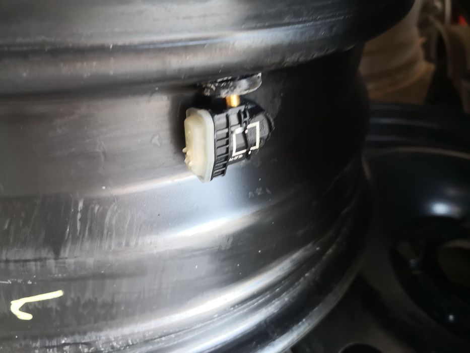 4х108 Ford Форд джанти метални 4x108 15 цола джанти с датчици tpms