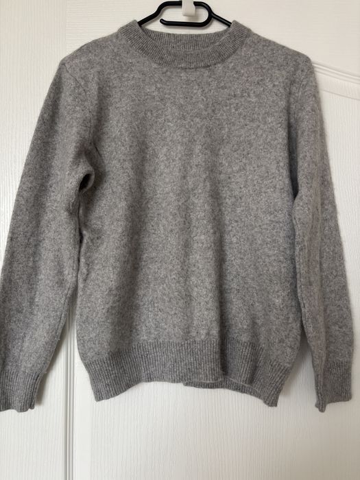 Пуловер от вълна и кашмир 100%