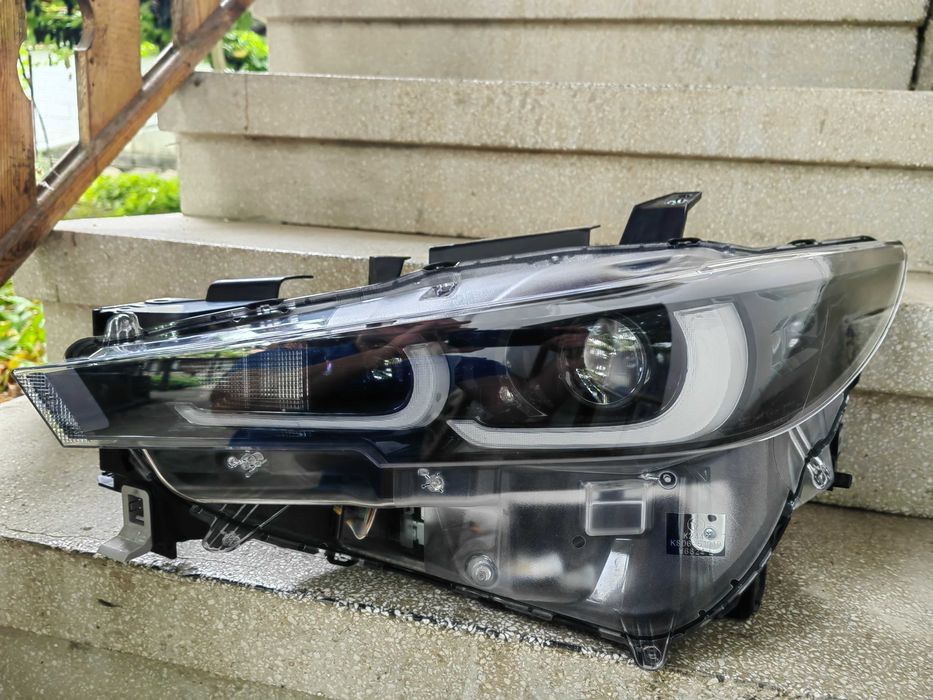Фар Mazda CX5 LED 22г.+ ляв / Фар Мазда ЦХ5 Оригинален