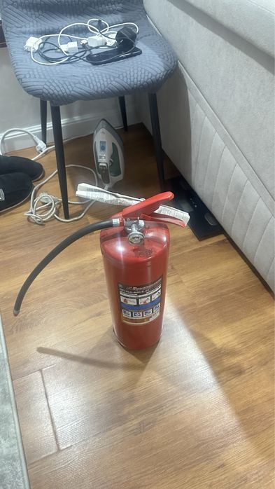 Продам огнетушитель