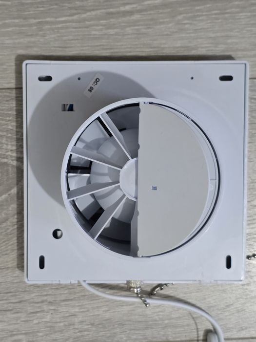Ventilator baie cu temporizator 12W – Silențios, Alb
