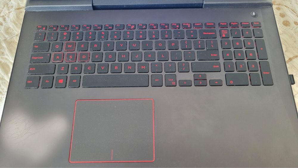 Геймърски лаптоп i5 / GTX 1050 / 16GB RAM