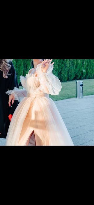 Costum cununie / Rochie mireasa pe corset, cu trena si maneci