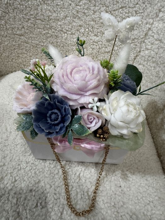 Кошнички с ръчно изработени глицеринови сапуни