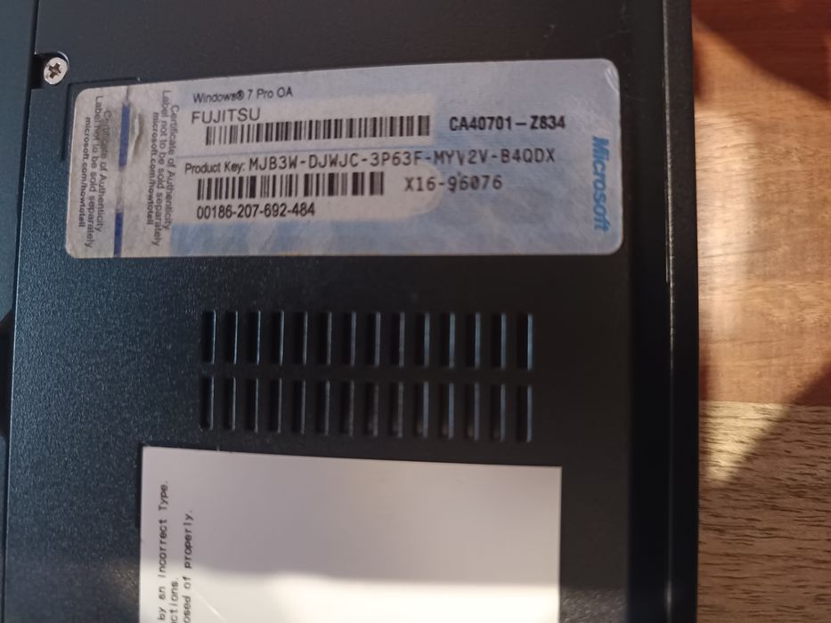 Лаптоп Fujitsu serias sS