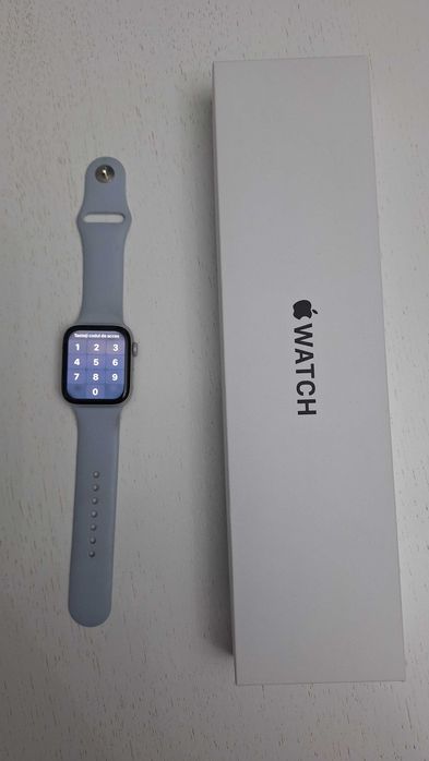 Vand Iphone 15  la cutie