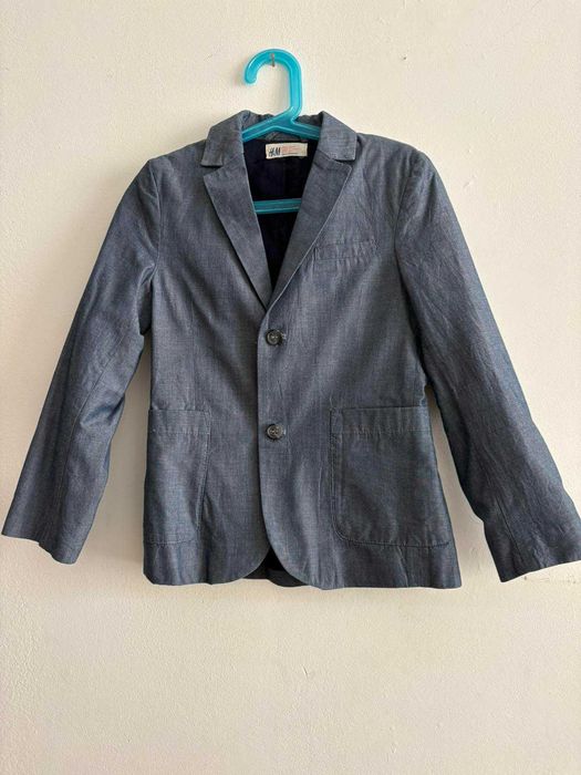 Продавам детско сако H&M