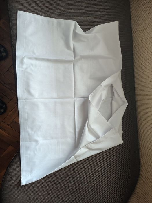 Бели чаршафи, пликове и калъфки Хасе