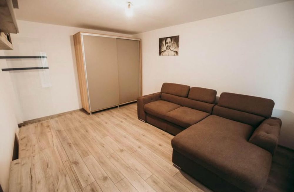 Inchiriez apartament cu o camera Iulius Town